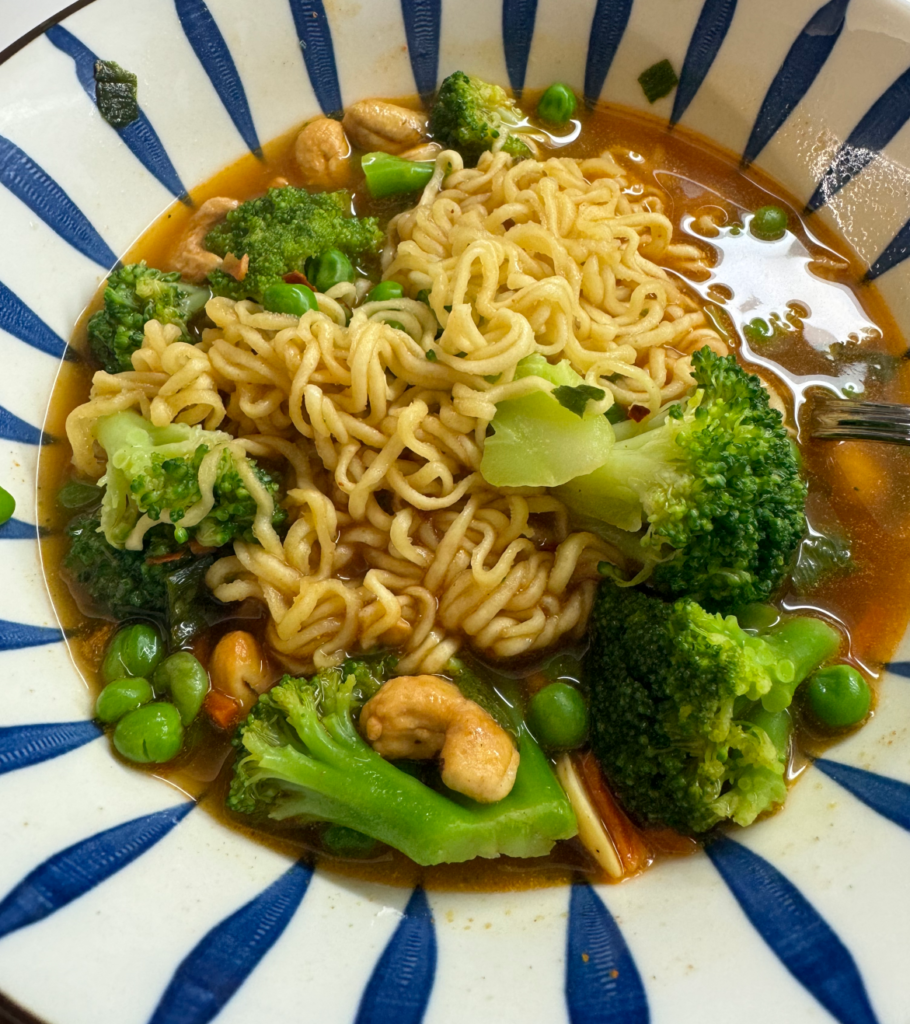 Nongshim Gourmet Spicy Vegan Shin Instant Noodle with Broccoli, Sweet Peas, and Cashews