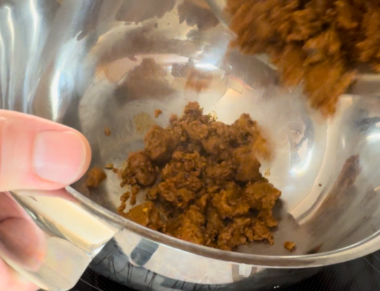 Removing seitan from skillet