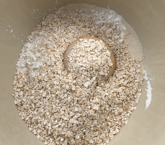 Dry ingredients used to make peanut butter oatmeal cookies