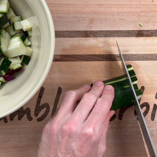 Slicing zucchini